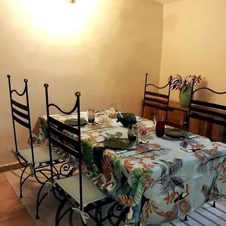 Accueil Chaleureux En Provence דירה *