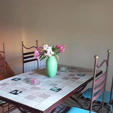 Appartement Accueil Chaleureux En Provence *